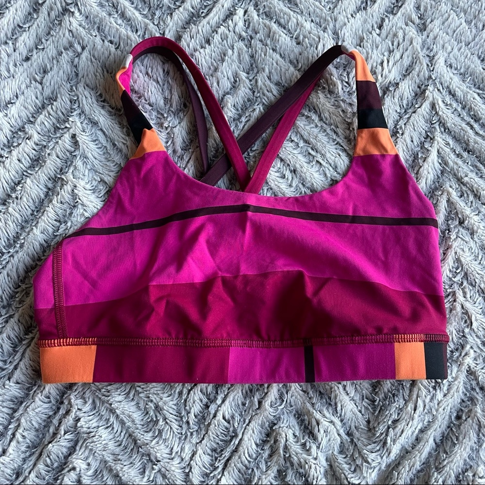 Lululemon sports bra